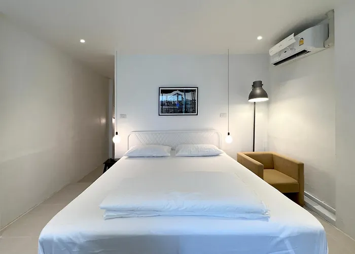 Albergue Chatel Samyan - Self Check-in Banguecoque
