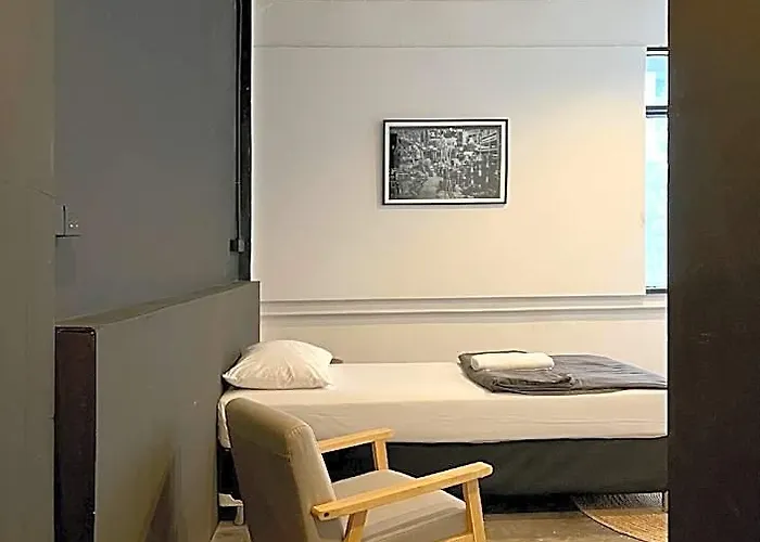 Chatel Samyan - Self Check-in Albergue Banguecoque