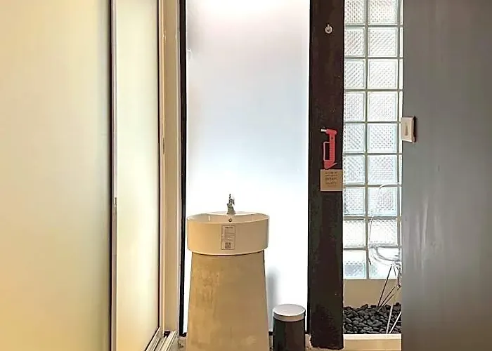 Chatel Samyan - Self Check-in