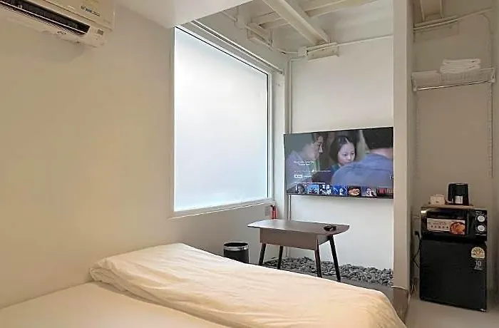 Albergue Chatel Samyan - Self Check-in
